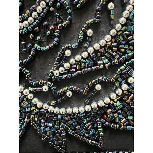 Black Silver Iridescent Floral Beaded Fold Over Magnetic Closure Clutch Bag - Picture 5 of 6